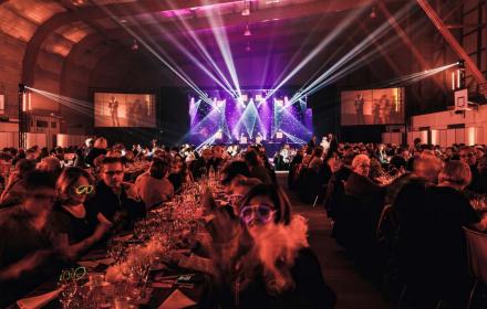 Soirée cabaret avec tête d'affiche organisée pour une mairie en région parisienne 