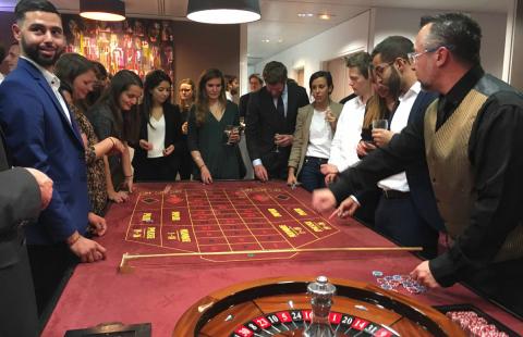 Animation casino pour une soirée d'entreprise réunissant les collaborateurs