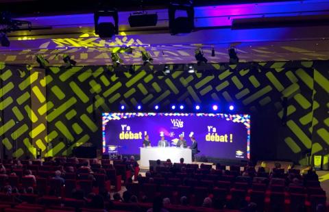 Transformation d'un auditorium pour une remise des prix