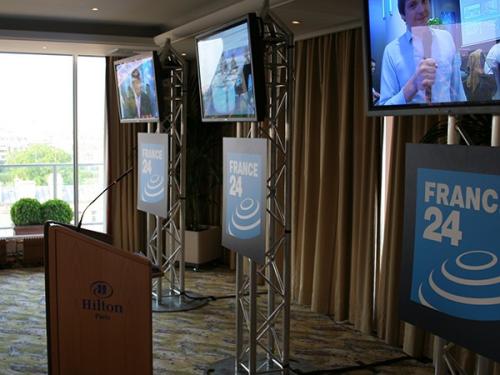 Conférence de presse pour la châine de télévision France 24