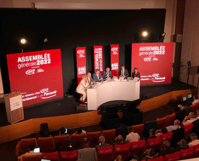 Organisation assemblée générale annuelle dans un auditorium