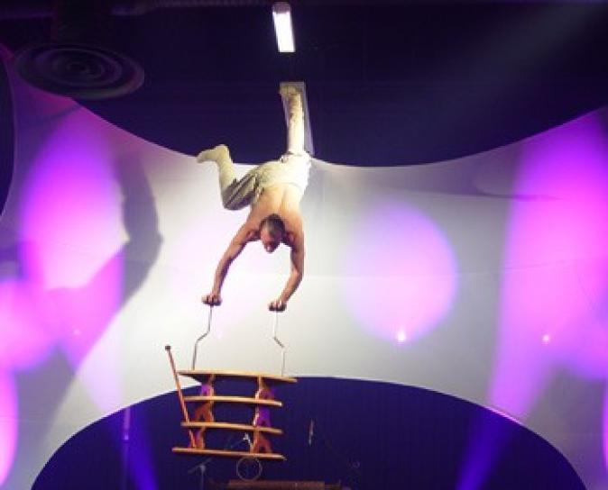 Equilibriste Equilibriste