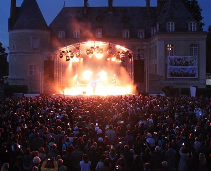 Oragnisation d'un concert de Patrick Bruel en extérieur autour d'un château