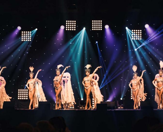 Soirée type cabaret organisée par PrestAgency pour une municipalité Soirée type cabaret organisée par PrestAgency pour une municipalité
